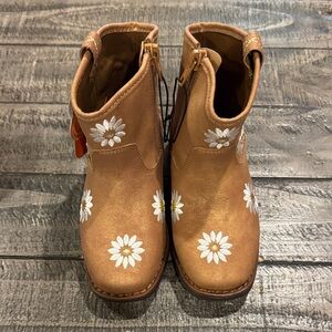 Toddler Brown Ankle Boots with Daisy Embroidery